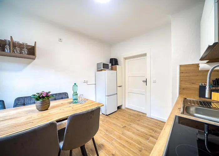 Dresdenstay Modern 3 Schlafzimmer Balkon Kamin Ps4 *