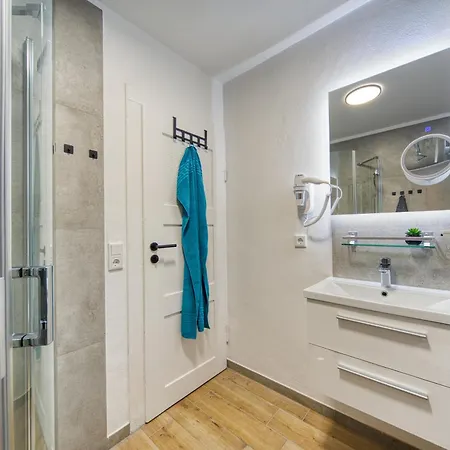 Dresdenstay Modern 3 Schlafzimmer Balkon Kamin Ps4 Drezno