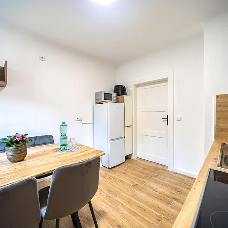 Dresdenstay Modern 3 Schlafzimmer Balkon Kamin Ps4 *